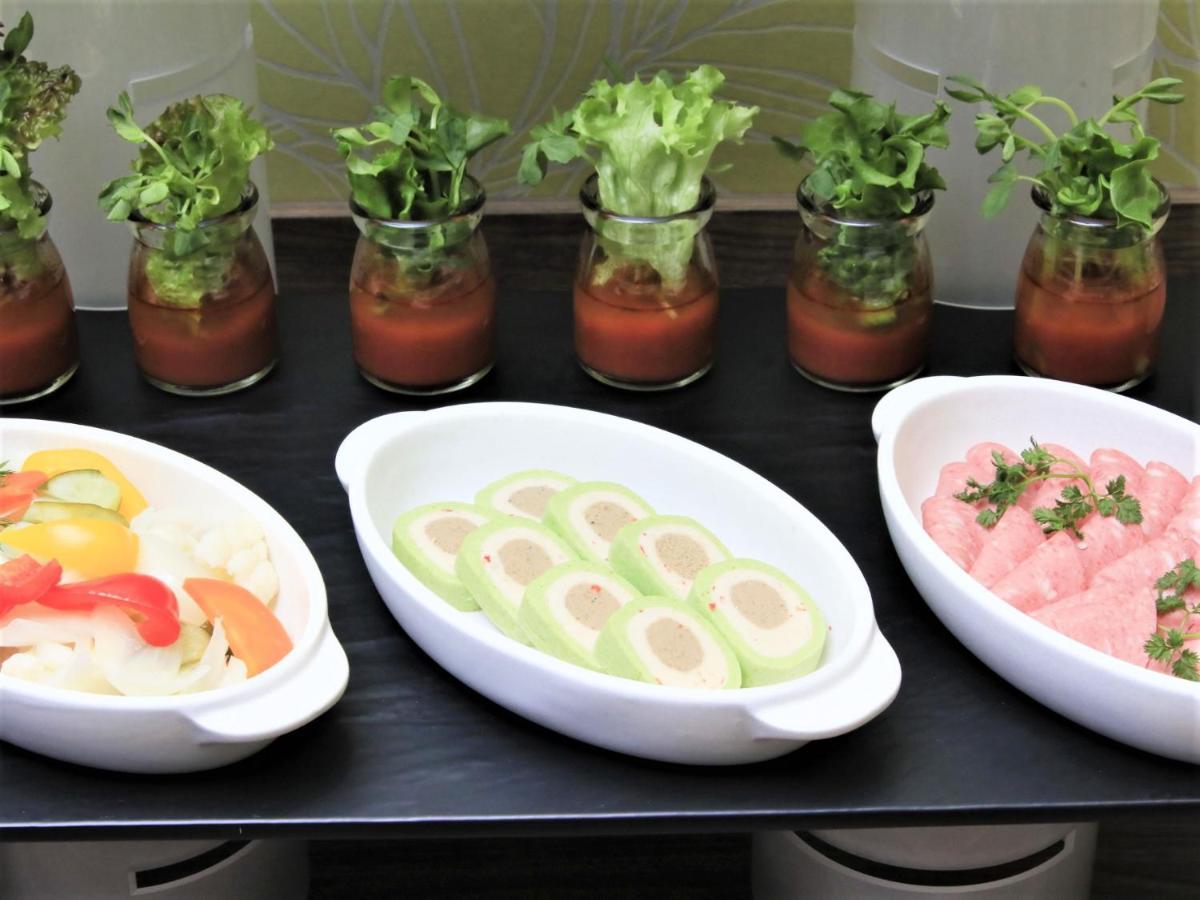 Quintessahotel Fukuokatenjin Comic&books Hotel 4*